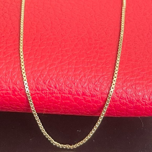 Solid 14K Gold Box Chain Necklace, 3.04 gr. /1 mm, / 18 inch. - Picture 16 of 17